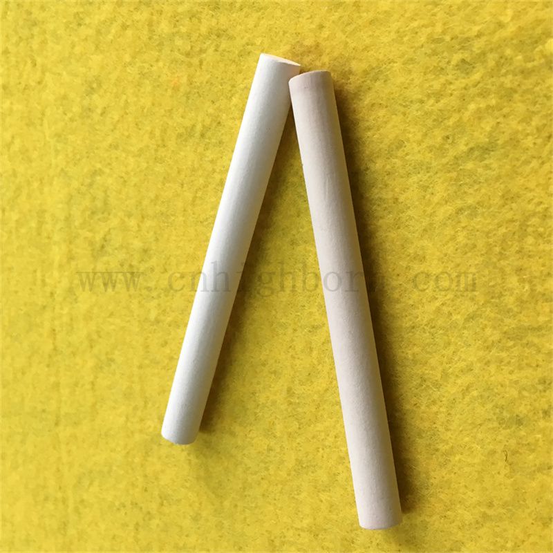 Porosité personnalisée blanc poreux en alumine tuyaux en céramique