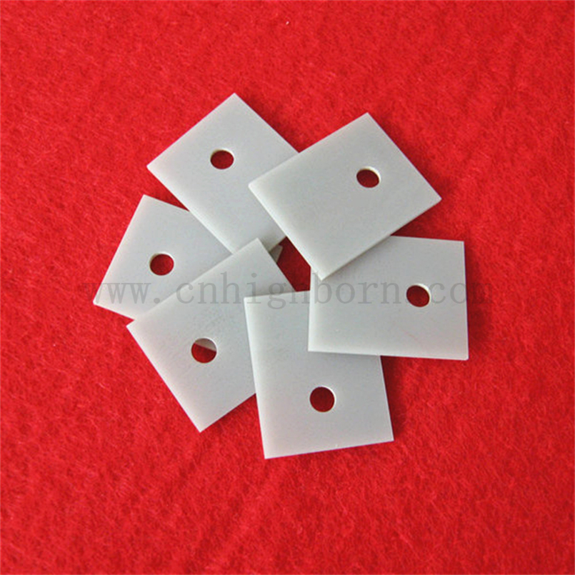 To220 aluminium nitrure céramique thermos à chaleur aln pavé isolant 17 * 22 * ​​1 mm