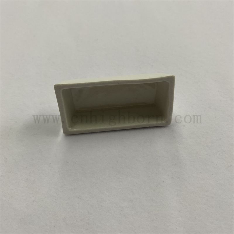 55 × 28 × 12 mm Laboratoire Alumine en céramique Boat trapézoïdal Porcelaine Cupel