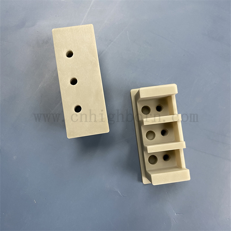 Parties Aln de haute qualité personnalisées Composants en céramique nitrure en aluminium 