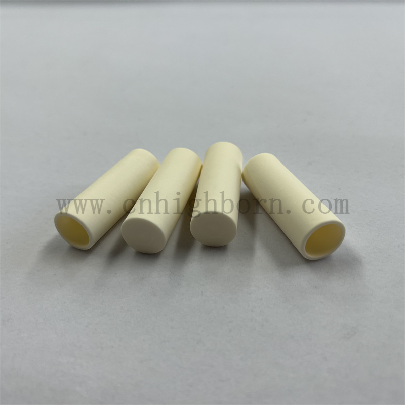 creuset en c&eacute;ramique mgo