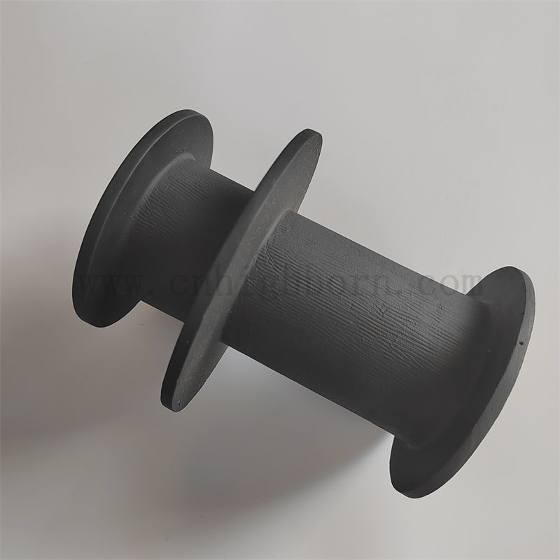 Réaction frittage en silicium carbure de tube irrégulier isolant noire en céramique sic