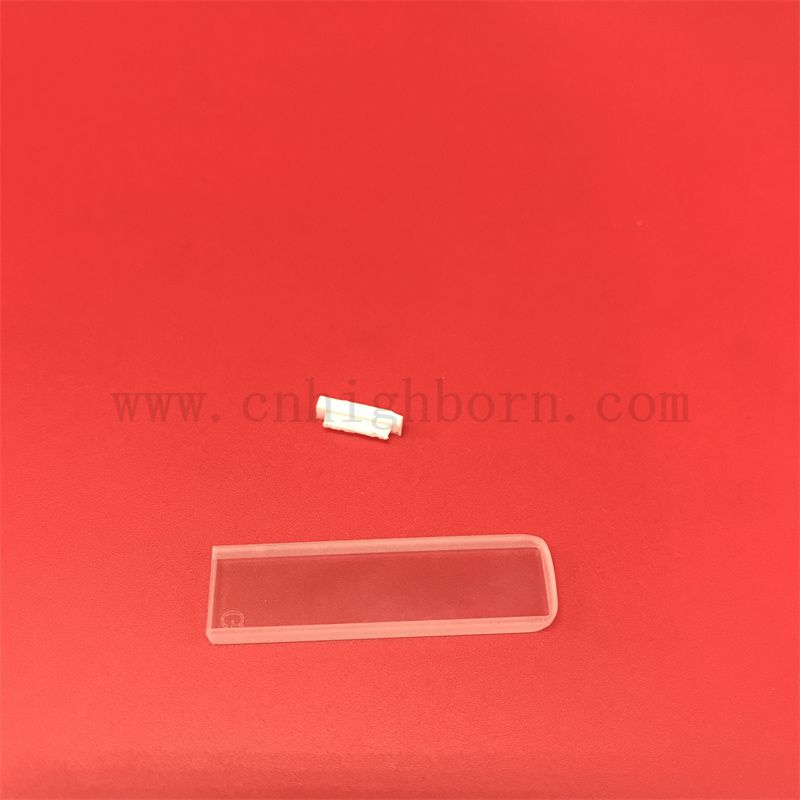 Laboratoire UV UV 1 mm Longueur de la longueur du chemin CUVETTE 0,35 ml de verre optique