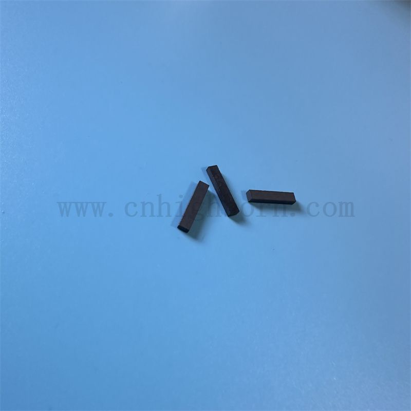  Plaque de carbure de bore personnalisée Haute dureté Isolateur B4C Boîte en céramique