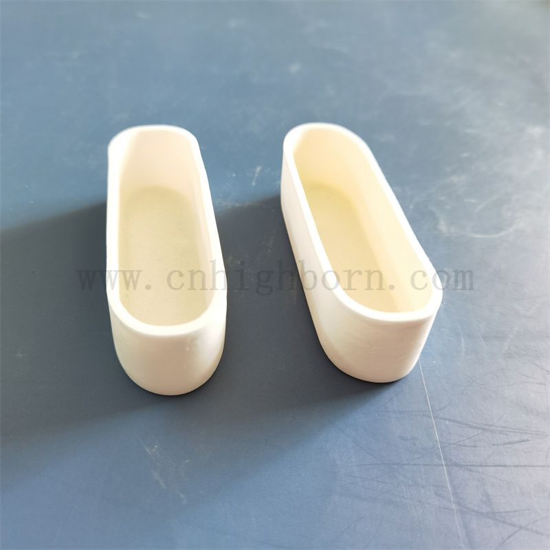 Haute température à 99% AL2O3 Céramic Melting Boat Alumine Combustion Crucible