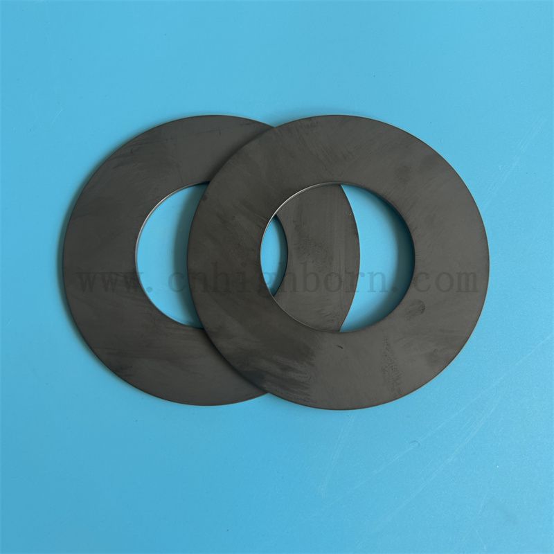 Isolant en carbure de silicium noir usure résistante en céramique de grand diamètre de grand diamètre 