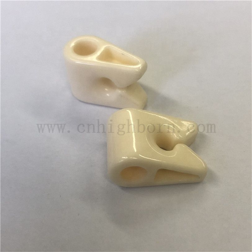 Guide d'alumine personnalisé Bloc de céramique textile AL2O3 Pièce de machine textile