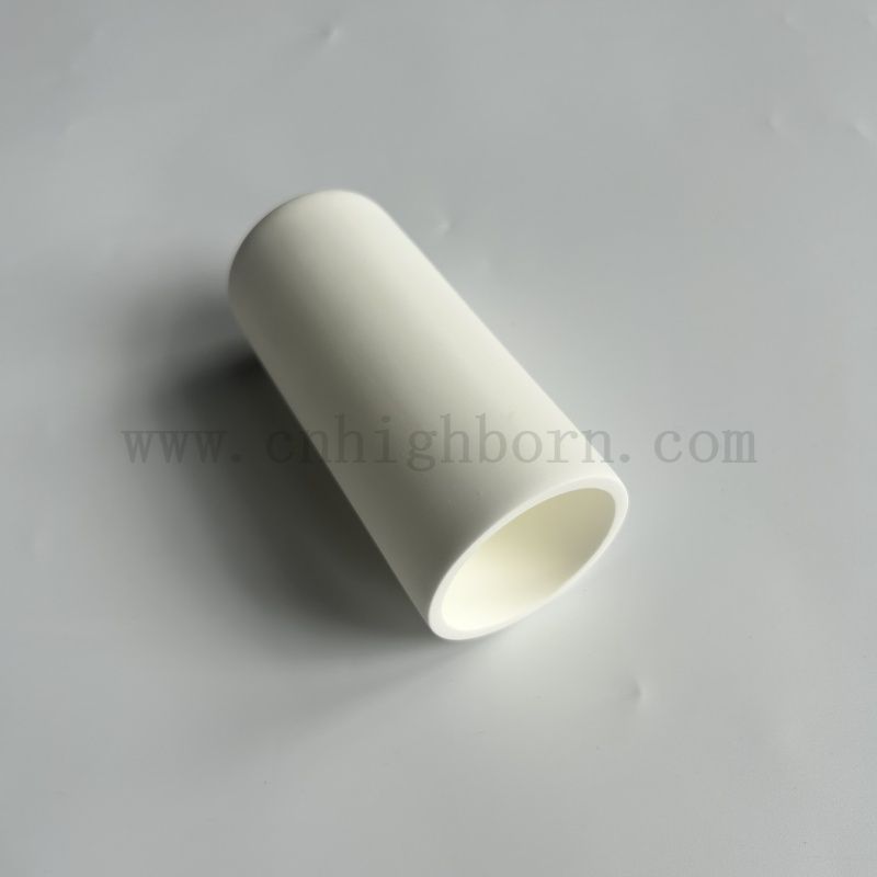 Pot de céramique MgO personnalisé en céramique de magnésium de haute pureté.