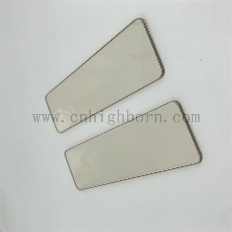 assiette en c&eacute;ramique de verre