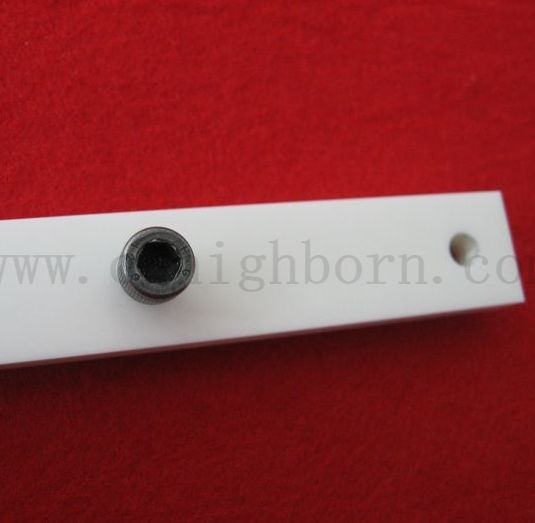 Zircone à haute usure Zirconi ZRO2 Guide de rail du plomb rainuré en céramique Guide linéaire