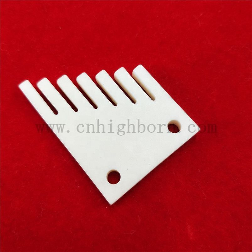 pi&egrave;ce en c&eacute;ramique d'alumine