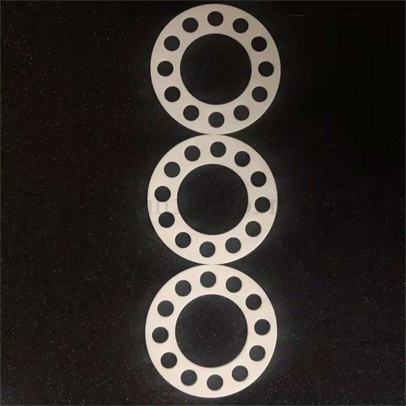  Disque en céramique d'alumine à 99% à haute température AL2O3 AL2O3 avec trous