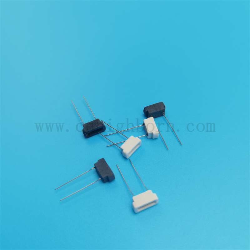 Couleur noire en céramique microporeuse personnalisée 9x4x4.3 mm Pâte de cigarette électronique Core atomisant avec plomb 