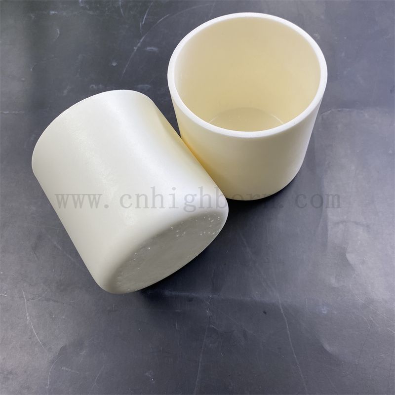 99 Alumina Cructible Cruundum Cruundum Cructible pour le laboratoire