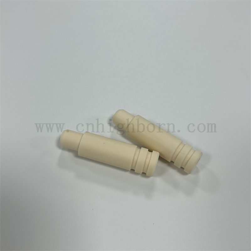 Précision isolante électrique 99 Porcelaine en alumine AL2O3 Tube en céramique avec pas