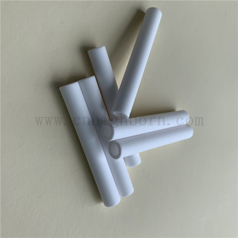 Température à haute température 95% 99% AL2O3 Part en céramique Tube en céramique en alumine