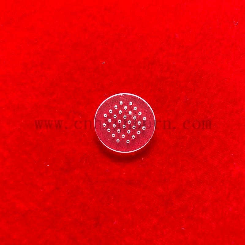 Disque perfor&eacute; en quartz