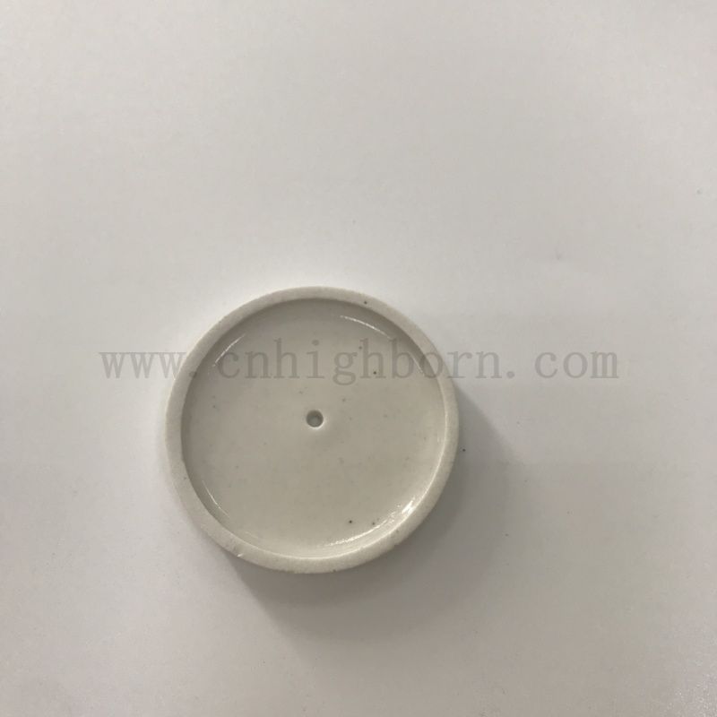 Couvercle de porcelaine de laboratoire pour fondre le creuset de la bonne performance de scellant couverture en céramique avec un trou