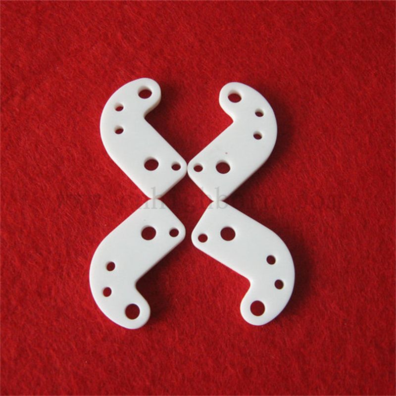 Pas de porosité en verre machinable céramique partie irrégulière isolant macor en céramique