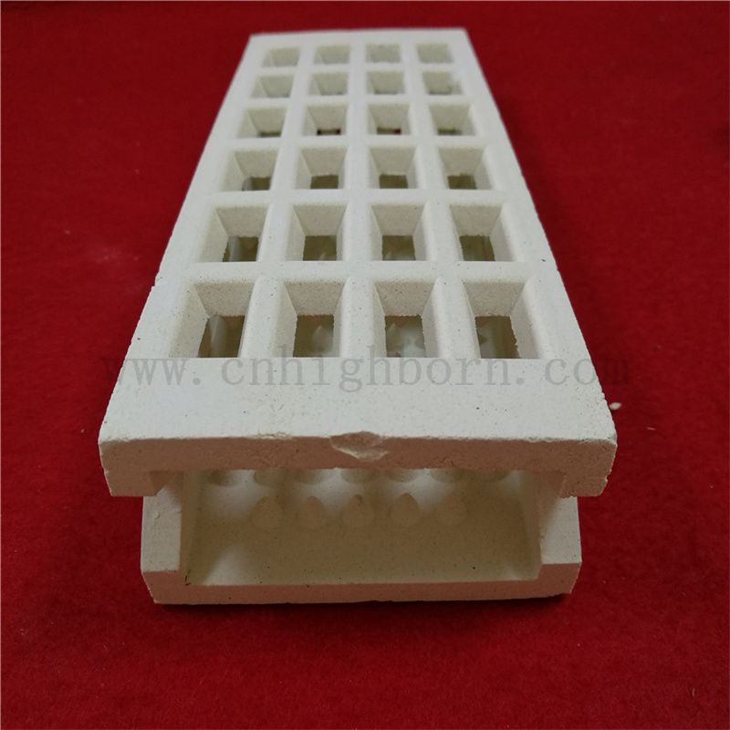 Résistance à haute température Corderite Bracket Pièces de support en céramique réfractaire