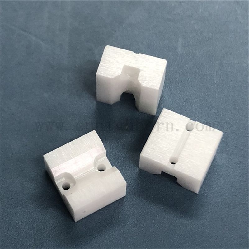 Pièces ZRO2 personnalisées Zirconia en céramique usinée avec rainure