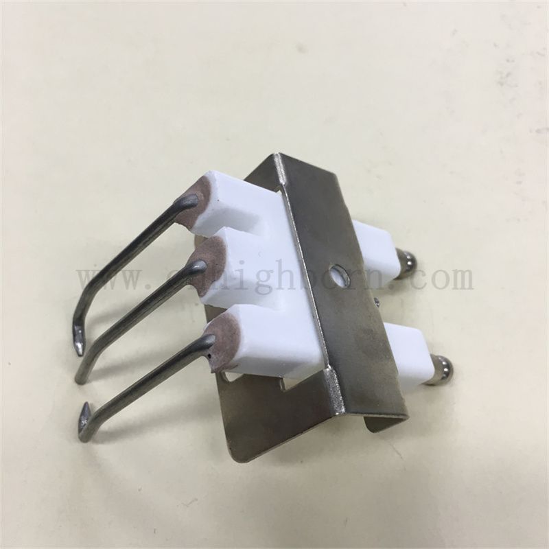 En stock al2o3 alumine en céramique coulant chauffe