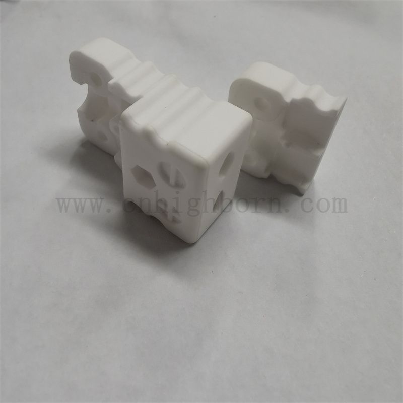 Isolation à 95% Boîte de commutateurs de connecteur de borne en céramique d'alumine