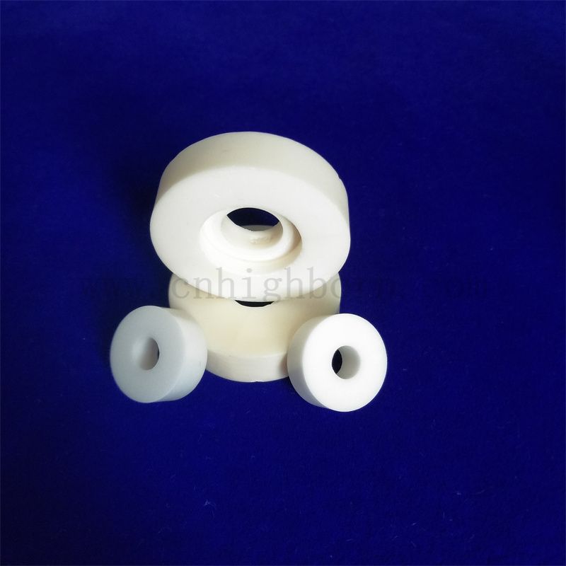 Manches en céramique d'alumine à haute température AL2O3 Buisson en céramique