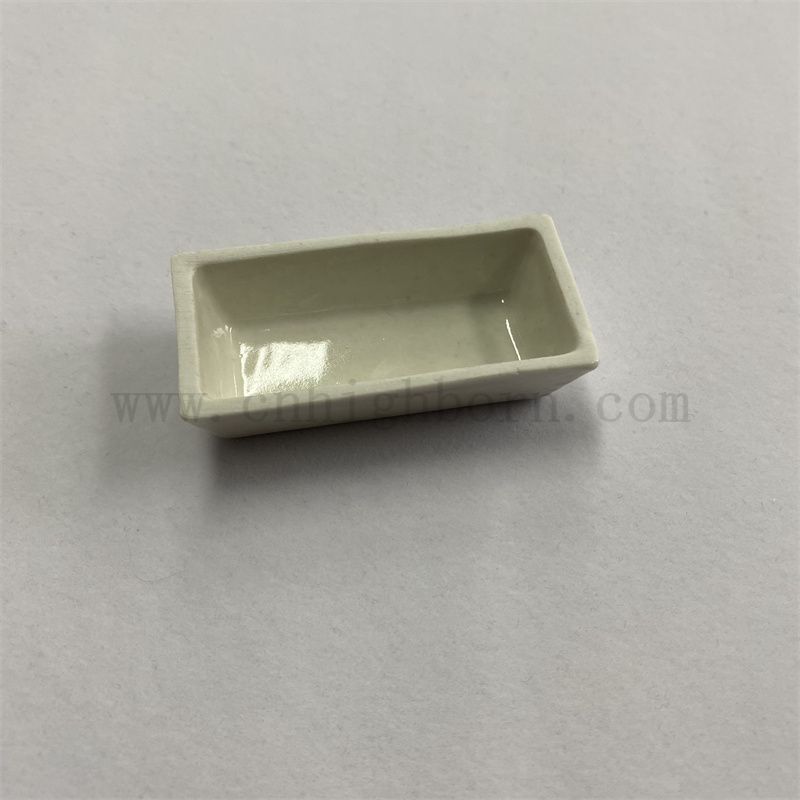 55 × 28 × 12 mm Laboratoire Alumine en céramique Boat trapézoïdal Porcelaine Cupel