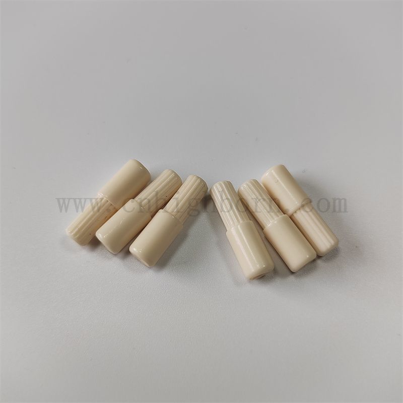 99,5% de tiges d'alumine Ressistance à l'usure élevée pour utilisation du textile Arbre d'isolation en céramique d'alumine