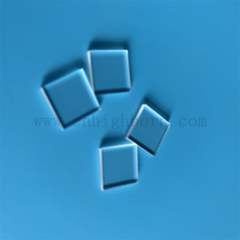 Panneau de verre de silice de haute pureté carré transparent personnalisé