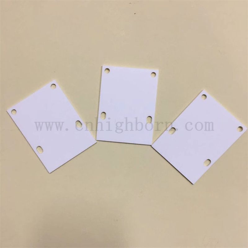 Personnage à 95% 96% AL2O3