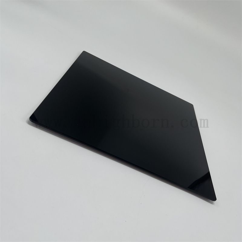 Résistance à haute température carrée carrée de chauffage microcristallin en verre en verre de chauffage en céramique