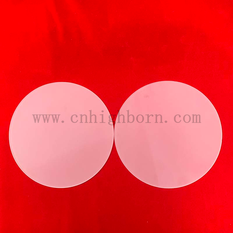 Assiette givr&eacute;e de silice fusionn&eacute;e