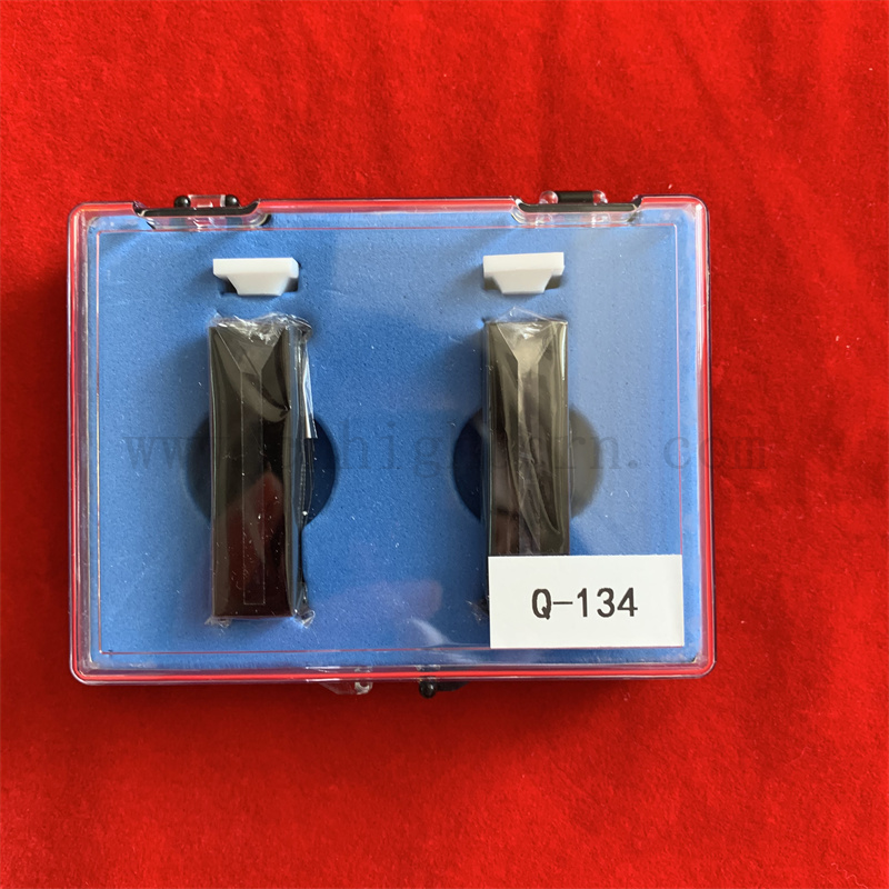 Glasse de laboratoire 1 ml de quartz cellule micro-cuvette avec cuvette en verre de quartz mural noir avec couvercle