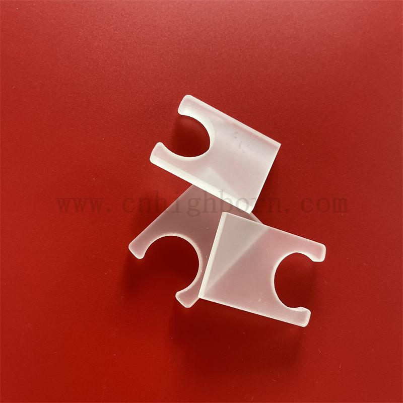 Résistance à la chaleur Plaque de verre de quartz traduit carré personnalisé avec trou 