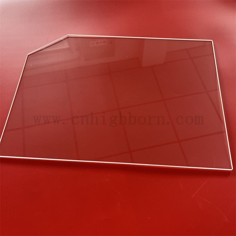 Couper le coin rectangle transparent de la plaque de quartz en verre de silice à la chaleur à chaleur transparente 