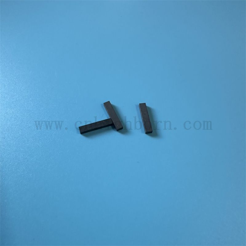  Plaque de carbure de bore personnalisée Haute dureté Isolateur B4C Boîte en céramique