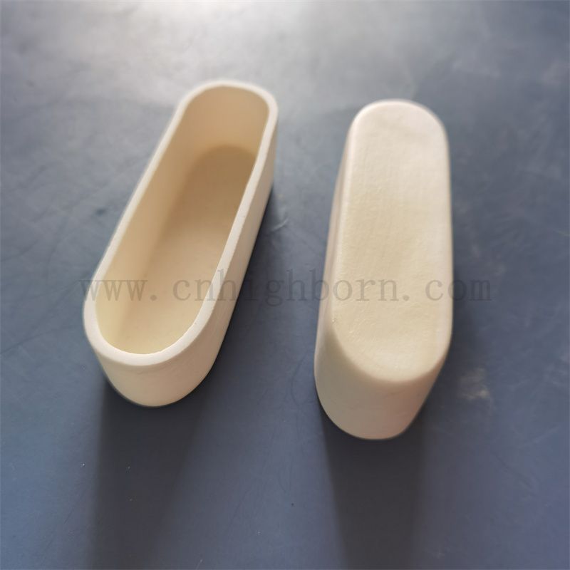 Haute température à 99% AL2O3 Céramic Melting Boat Alumine Combustion Crucible