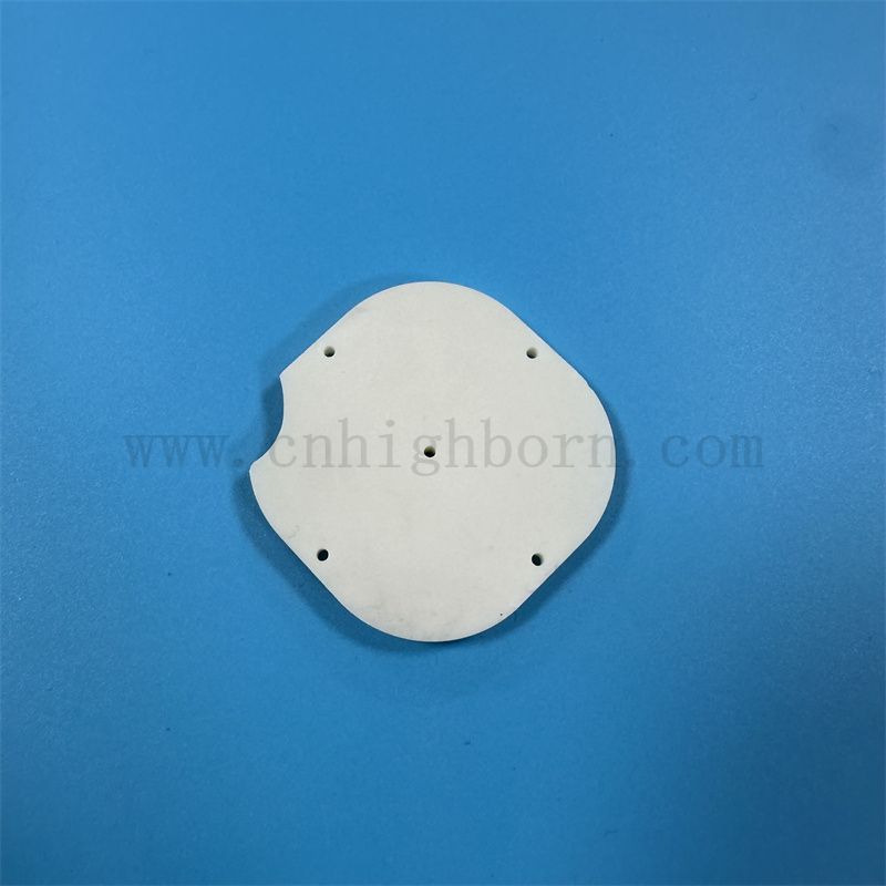 Industrial 99% Alumina Ceramic Custom Traitement CNC Disque accessoires de haute précision avec trou
