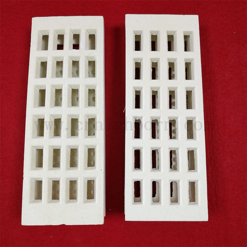 Résistance à haute température Corderite Bracket Pièces de support en céramique réfractaire