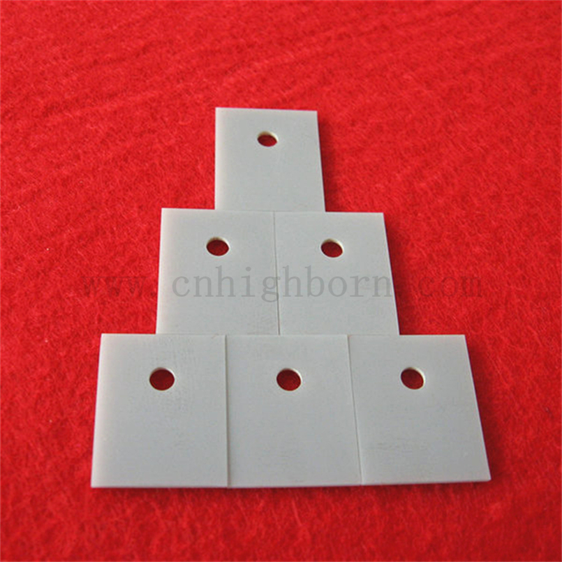 To220 aluminium nitrure céramique thermos à chaleur aln pavé isolant 17 * 22 * ​​1 mm