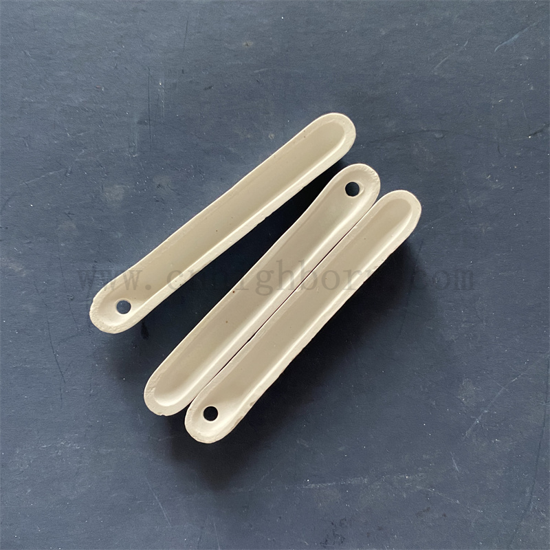 Laboratoire de résistance à haute température Crucible Crucible 77 88 mm en porcelaine