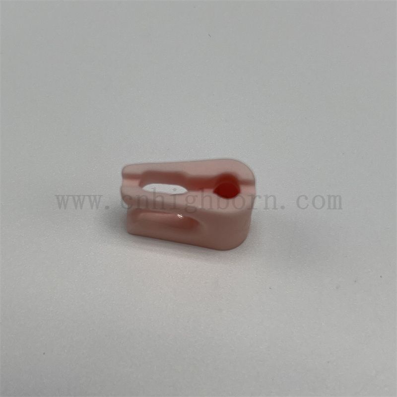 Résistance à l'usure personnalisée Alumine Céramique précision ACCESSOIRES AL2O3 Pièces pour machines textiles 