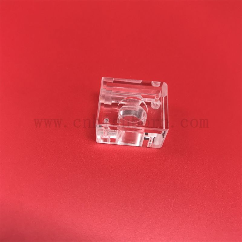 Analyse chimique 10 mm chemin lumineux 190-2500 nm de longueur d'onde gamme mirco quartz en verre cuvette