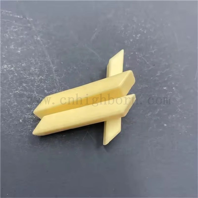 Bloc en céramique AL2O3 en alumine à 99% personnalisé à 99%