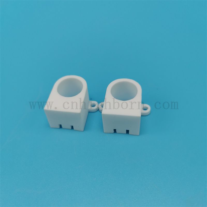 pi&egrave;ces en c&eacute;ramique