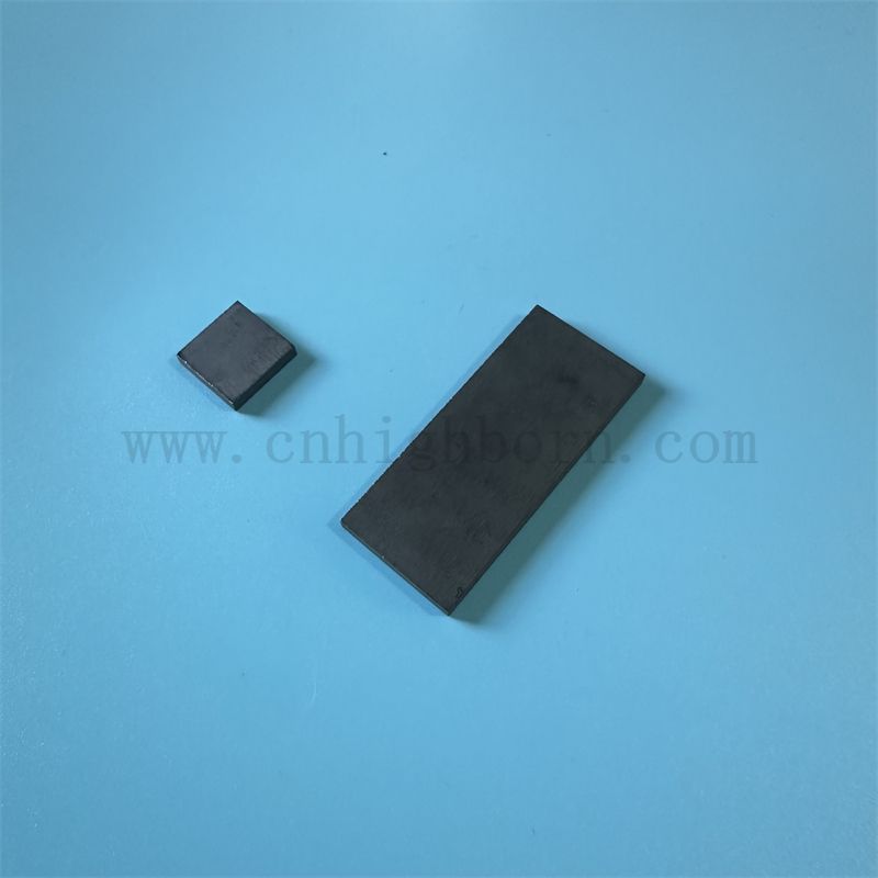 Planche de carbure de bore à haute dureté personnalisée B4C Plate de protection en céramique