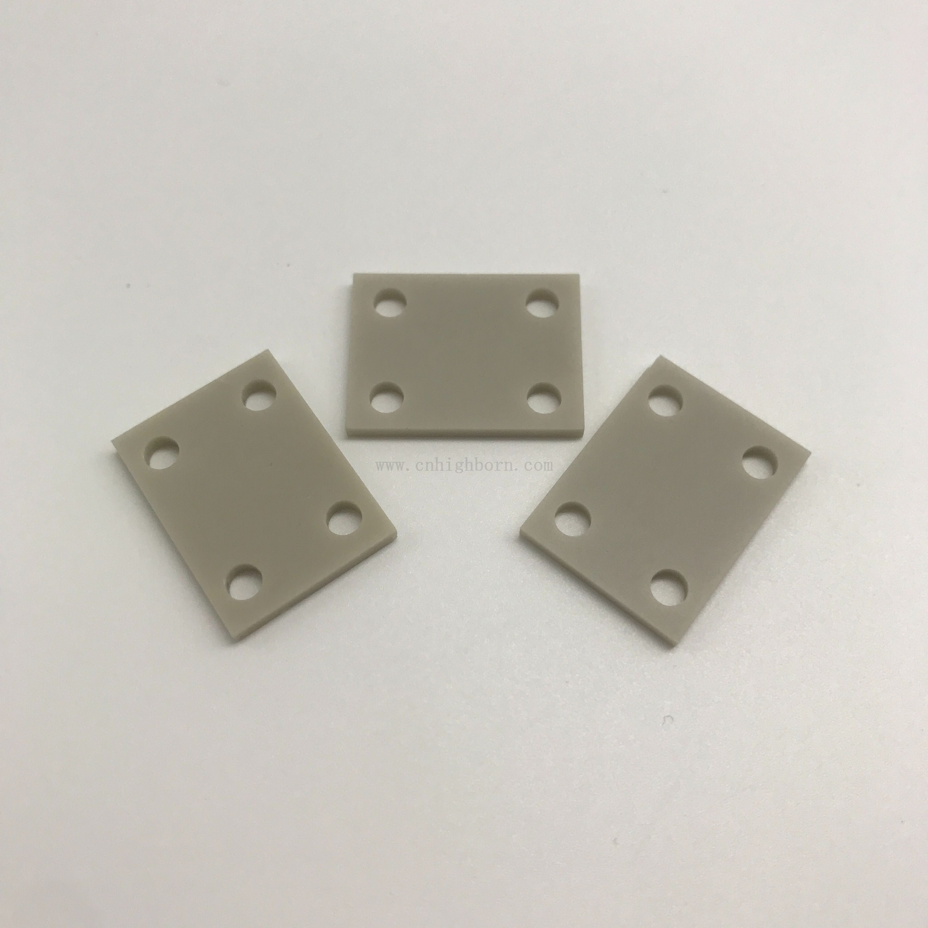 Cale en céramique élevée de panneau de plat de feuille d'AlN de nitrure d'aluminium de conductivité thermique