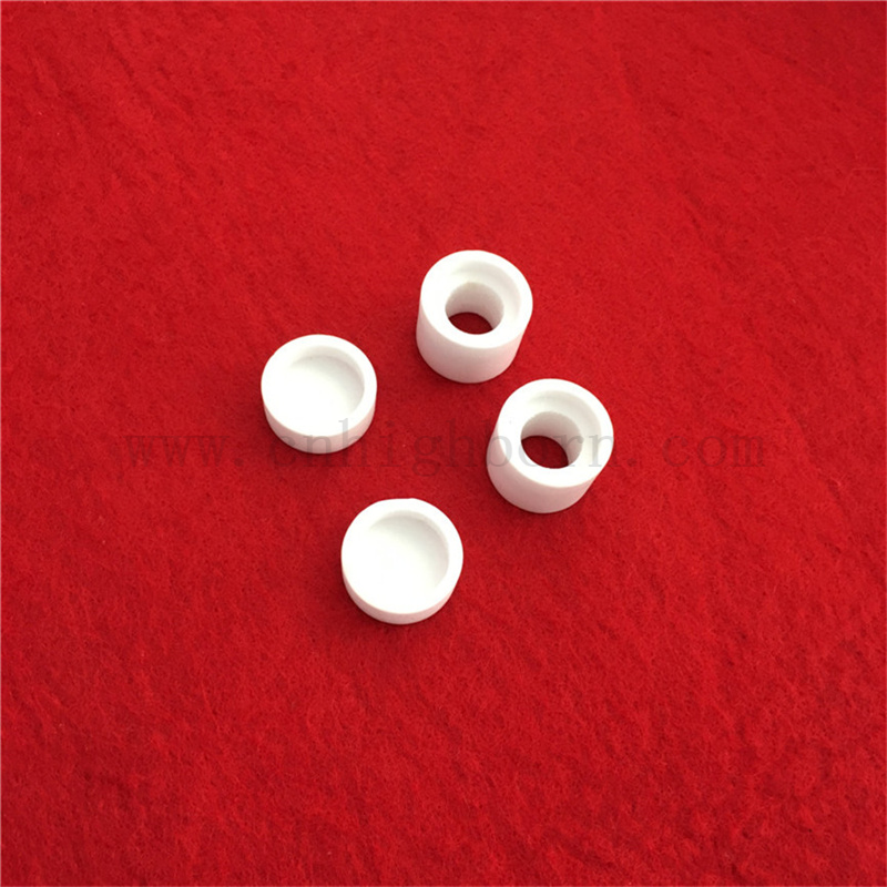 Pi&egrave;ce irr&eacute;guli&egrave;re en c&eacute;ramique ZrO2